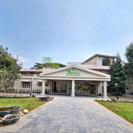 The Pavillion Hotel Kolhapur Exterior photo