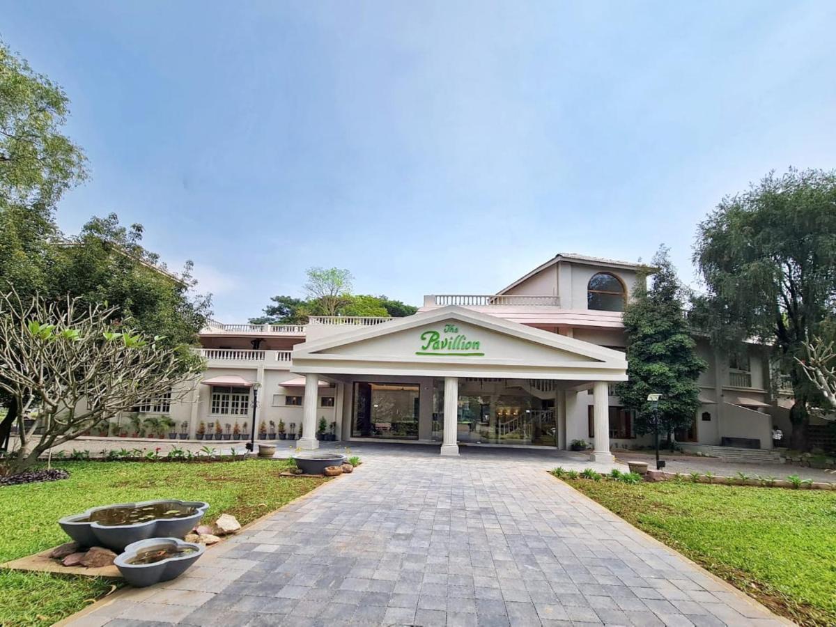 The Pavillion Hotel Kolhapur Exterior photo