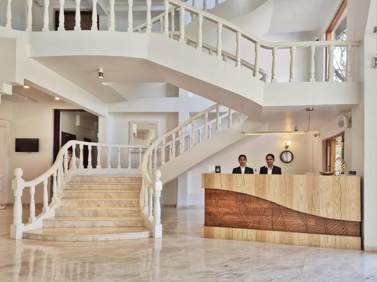 The Pavillion Hotel Kolhapur Exterior photo