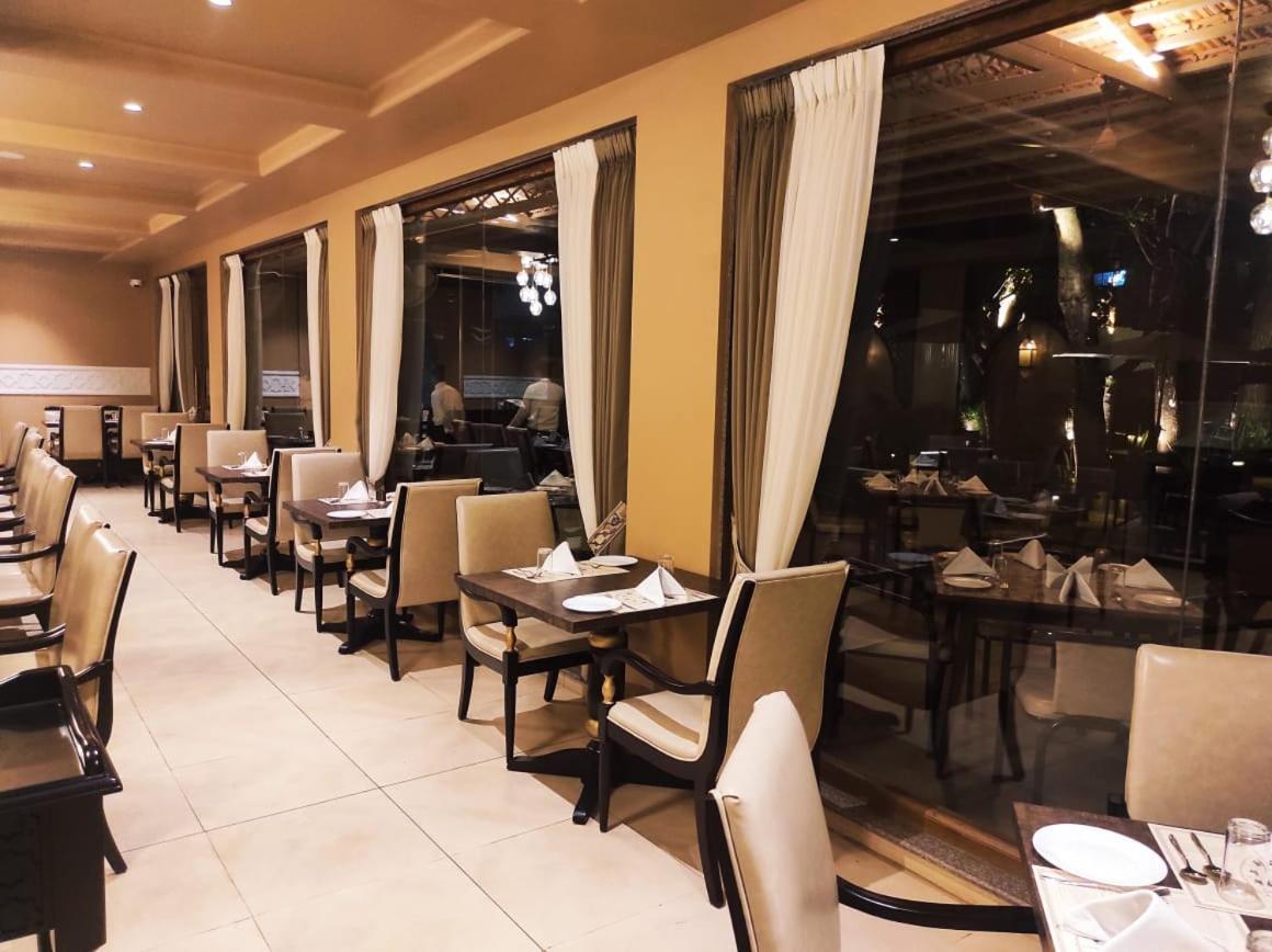 The Pavillion Hotel Kolhapur Exterior photo
