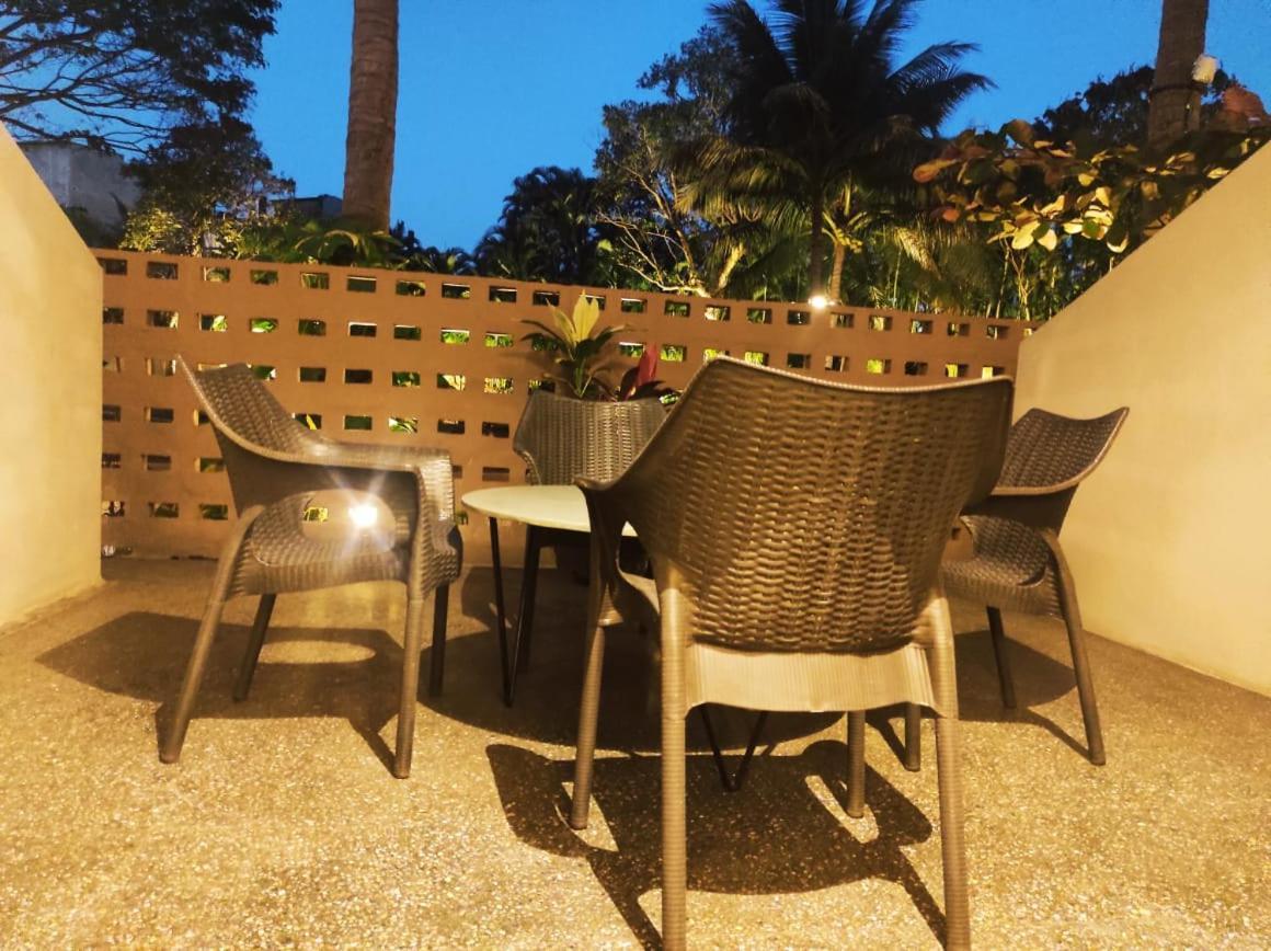 The Pavillion Hotel Kolhapur Exterior photo