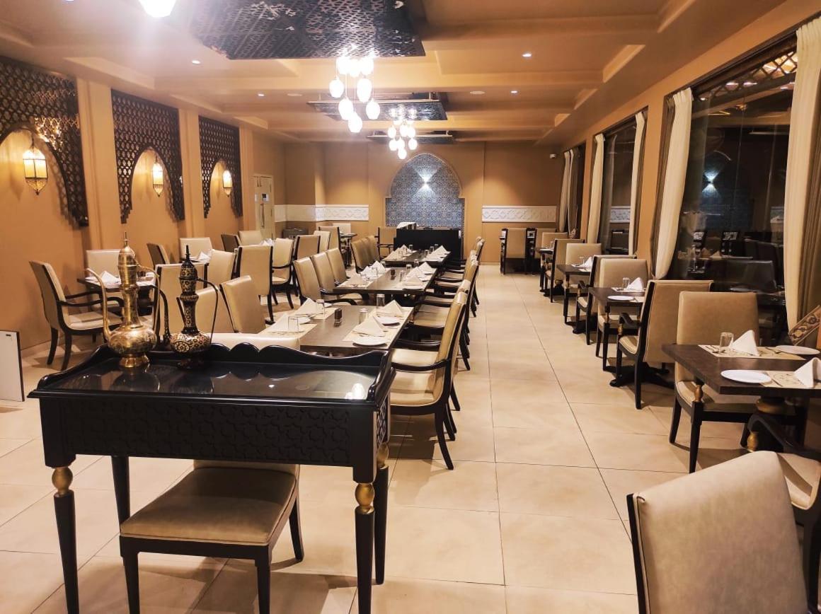 The Pavillion Hotel Kolhapur Exterior photo