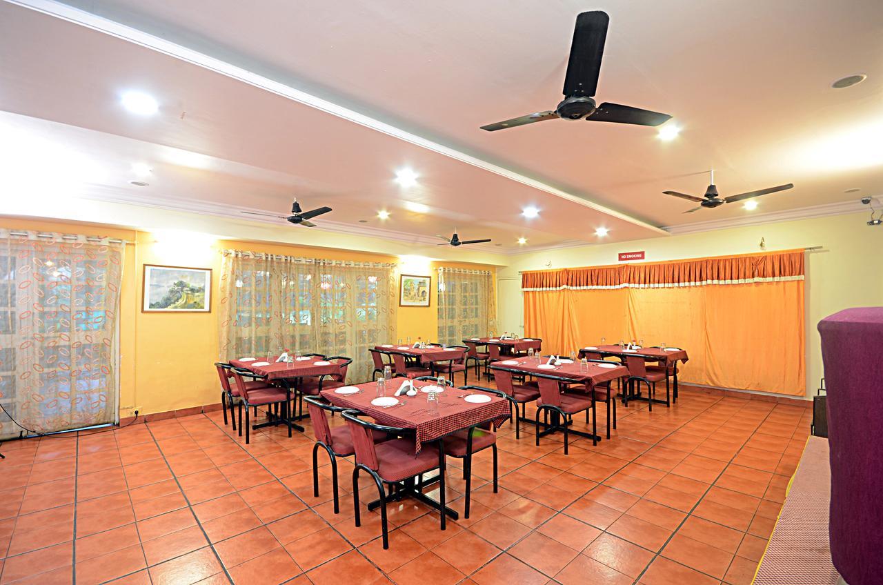 The Pavillion Hotel Kolhapur Exterior photo