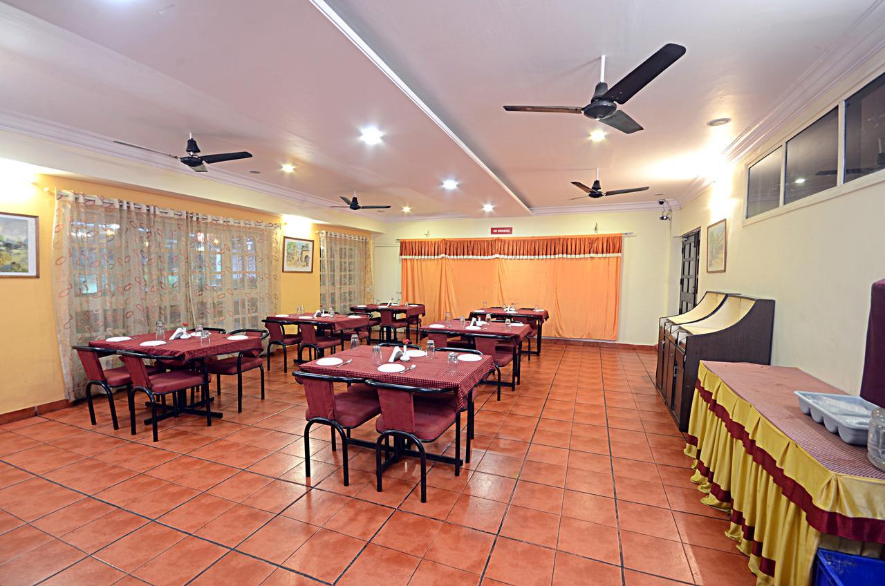 The Pavillion Hotel Kolhapur Exterior photo